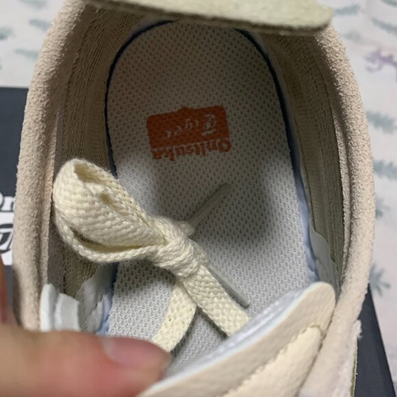 Onitsuka Tiger 1183C076-101 MEXICO 66 Beige Sports Shoes - Picture 5 of 6